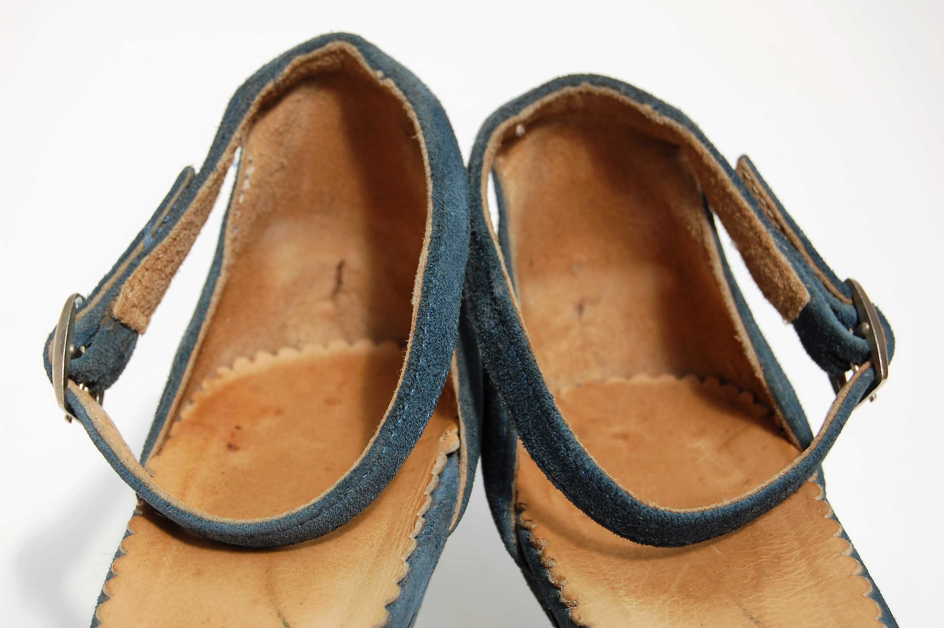 Sandały na obcasie vintage lata 70 PRL r.36 niebieski zamsz