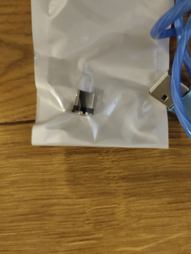 Kabel USB typu C magnetyczny 80 cm
