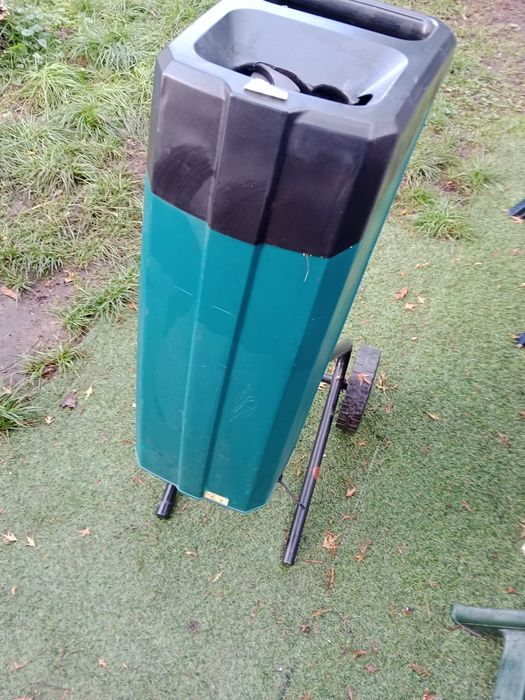 Rozdrabniacz Rębak elektryczny kosiarka Bosch rotak 320 i dwie kosiark