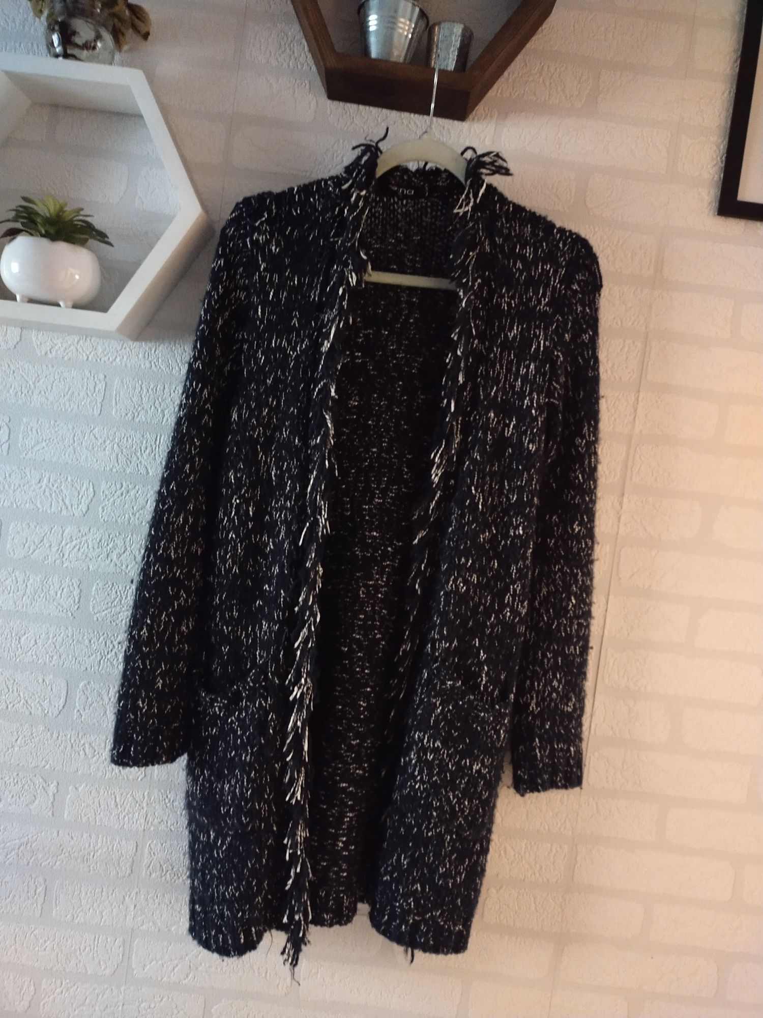 Elegancki Ciepły sweter -Narzutka Kardigan S