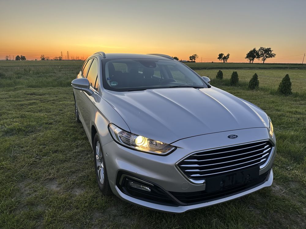 Ford Mondeo 1.5 Benzyna 2019 Kombi Automat Sprowadzony