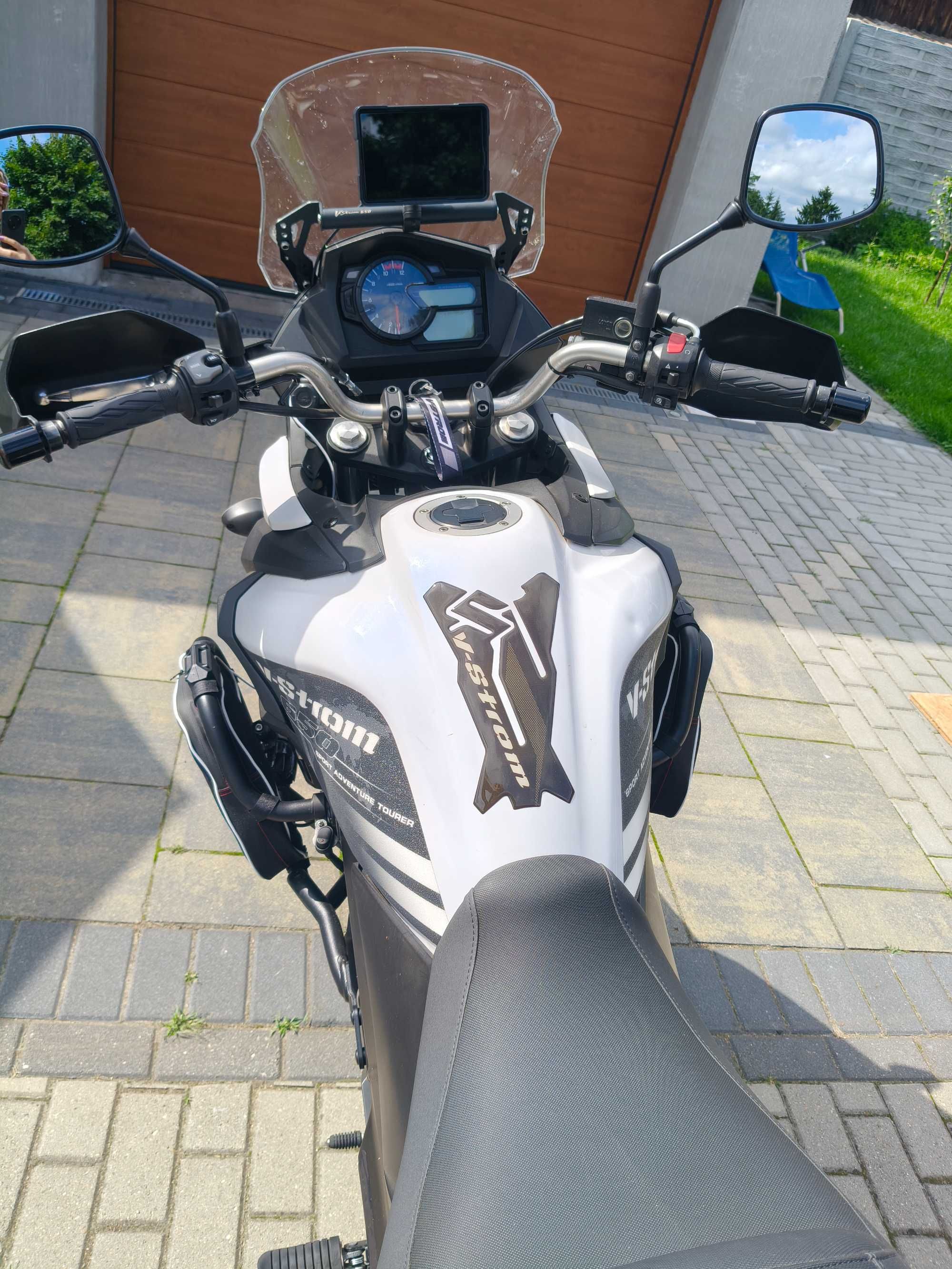 Motocykl Suzuki V-Strom