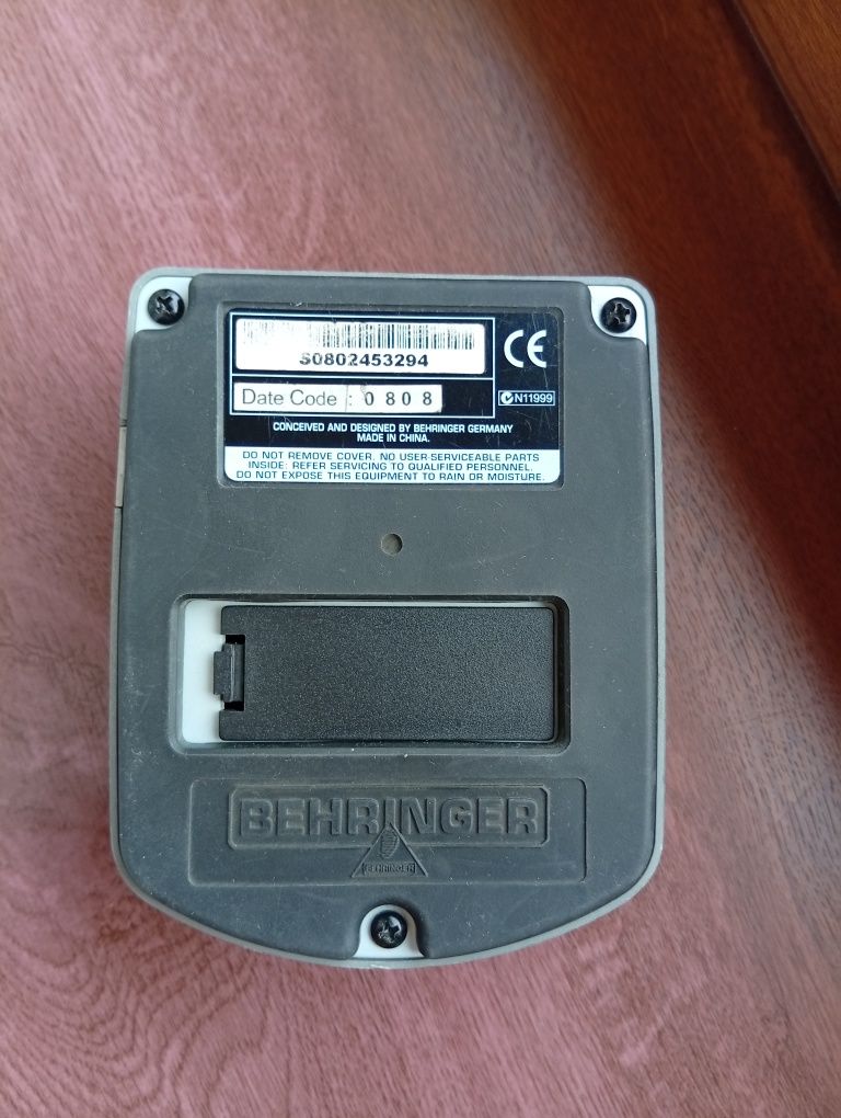 Behringer BDI 21 Preamp basowy Driver overdrive gitara basowa bass
