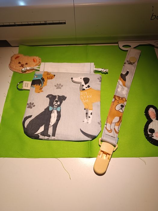 Bolsa e prendedor de chucha artesanal