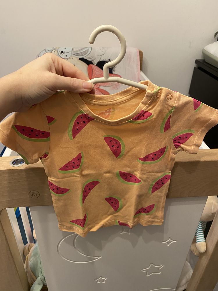 Tshirt nova cor de laranja com melancias
