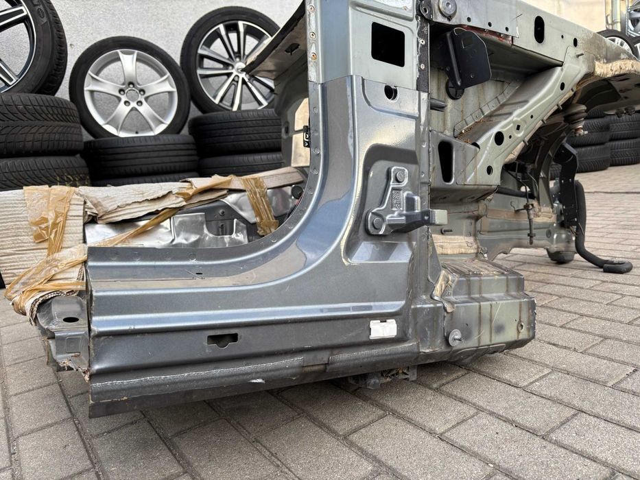 MERCEDES CLS W257 A257 C257 257 Ćwiartka Podłużnica PRAWA Fartuch EUR.