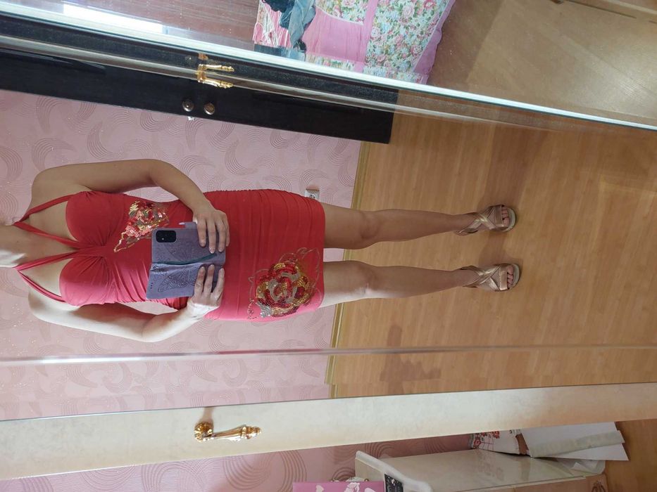 Коктельное платье мини 42-44р.