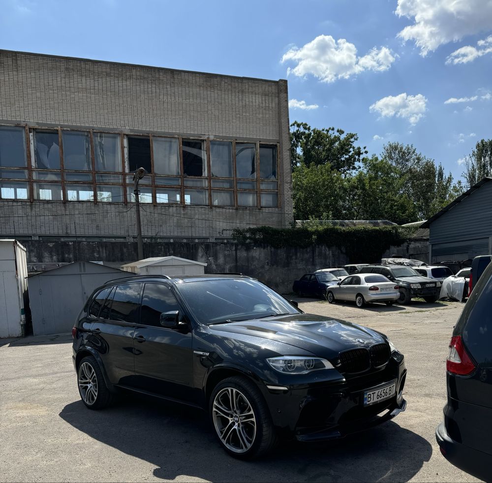 X5M e70 2011 рестайлинг
