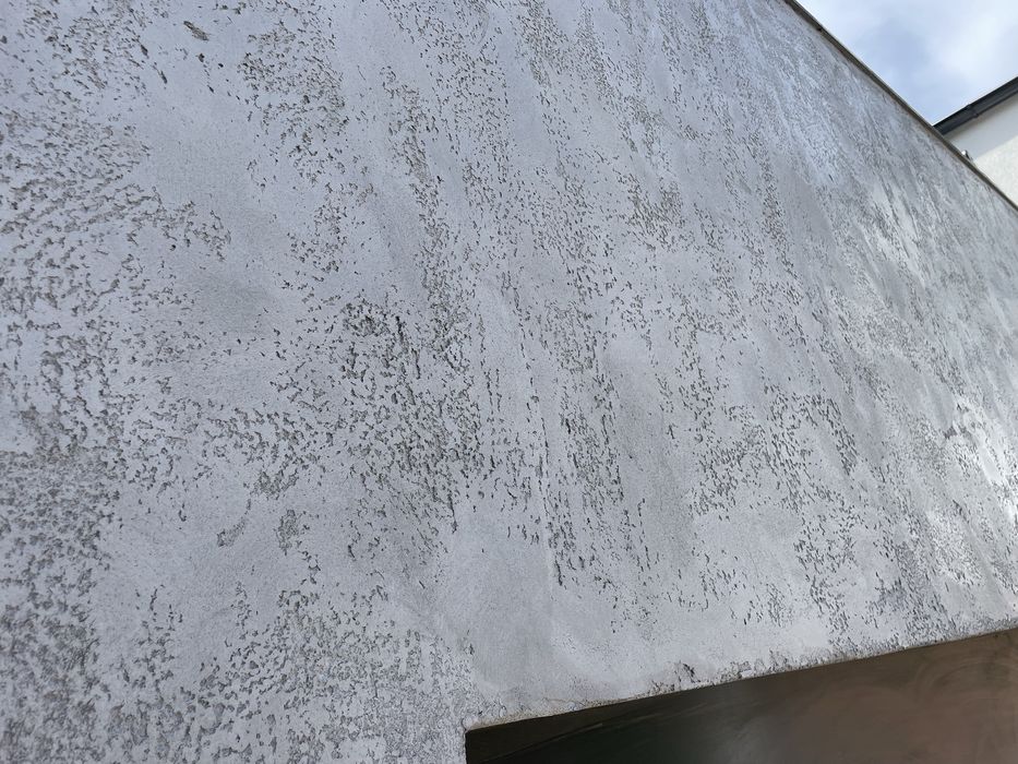 Beton architektoniczny, tynk dekoracyjny wykończenia elewacji i wnętrz