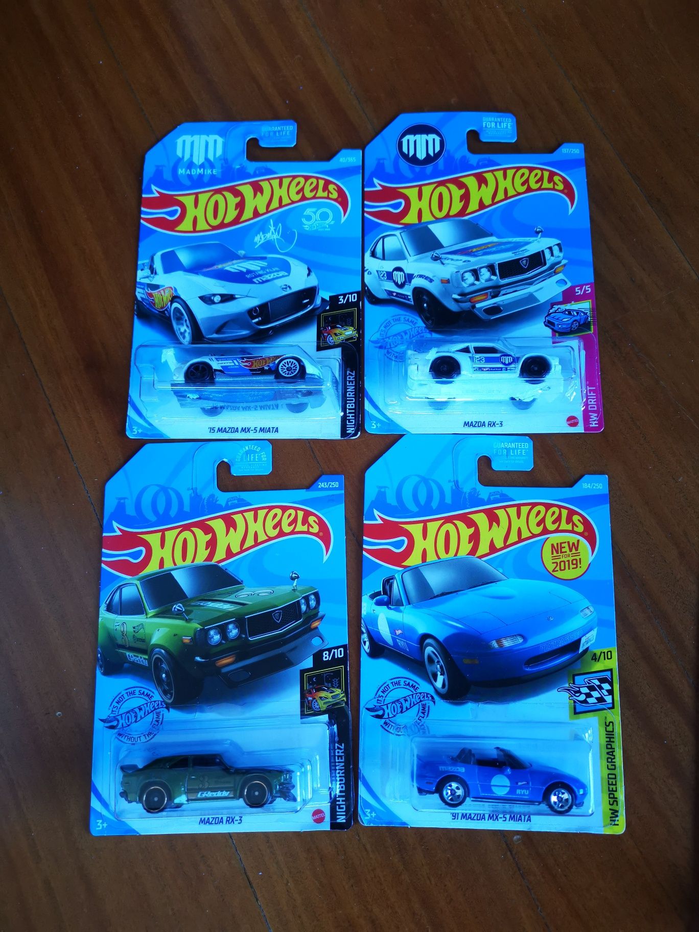 Camaro hot wheels novo com portes incluídos