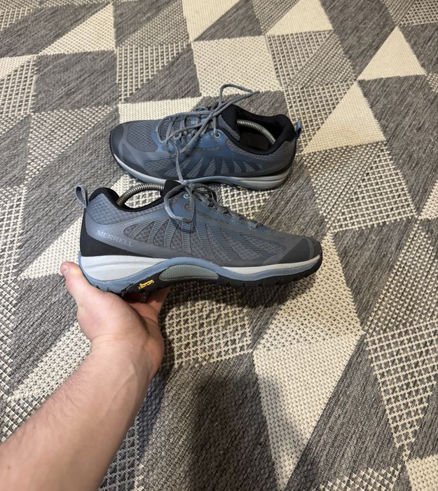 Оригінальні жіночі кросівки Merrell Siren Edge 3