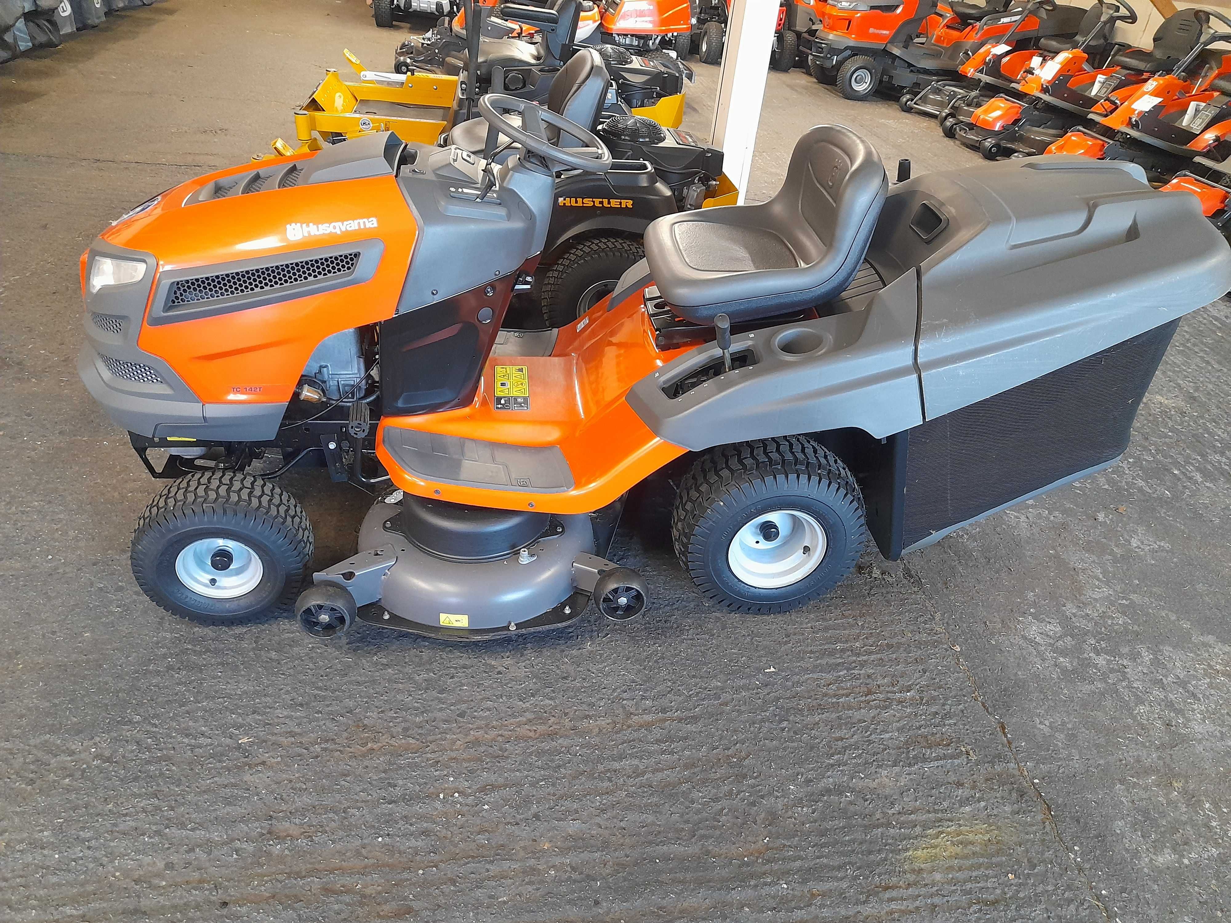 Kosiarka Husqvarna TC 142 T