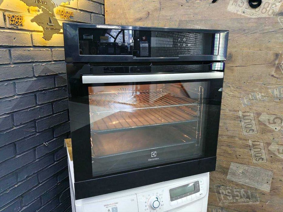 Продається вбудована духова шафа Electrolux EOA5851AAX 
Гарантія!