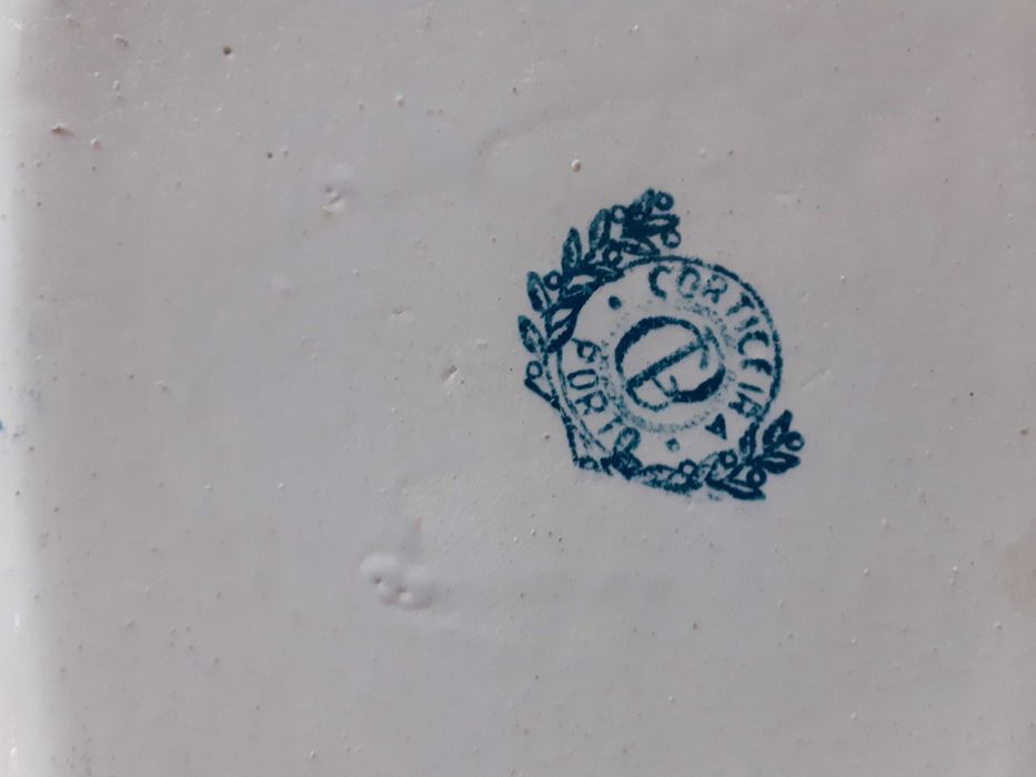 Pratos e travessa antiga