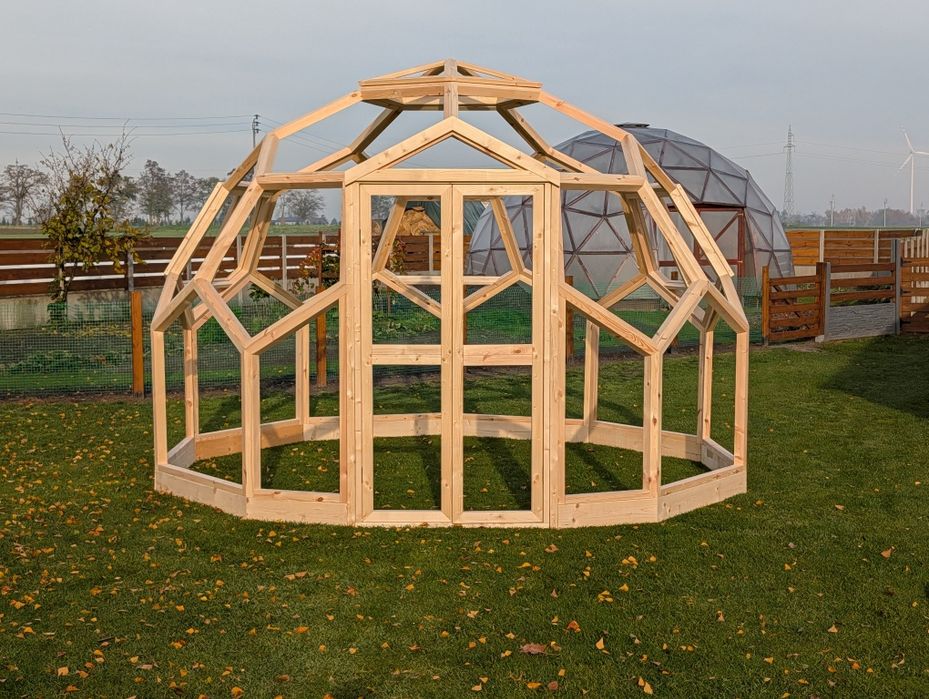 Kopuła geodezyjna namiot sferyczny igloo zadaszenie basenu jacuzzi