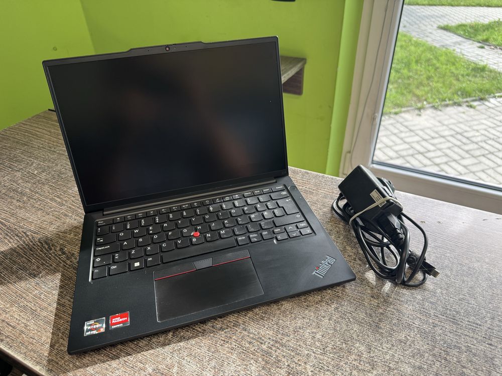 Laptop Lenovo ThinkPad E14 Ryzen 5 7530U 16GB 256GB SSD W11 Pro