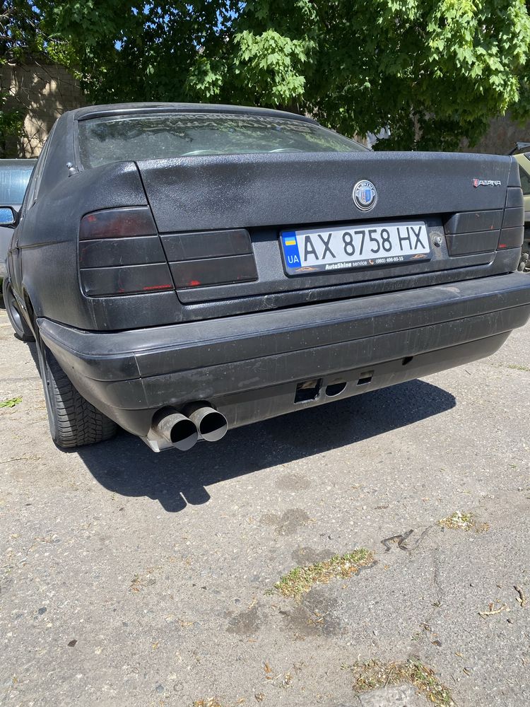 Автомобиль Бмв Е34