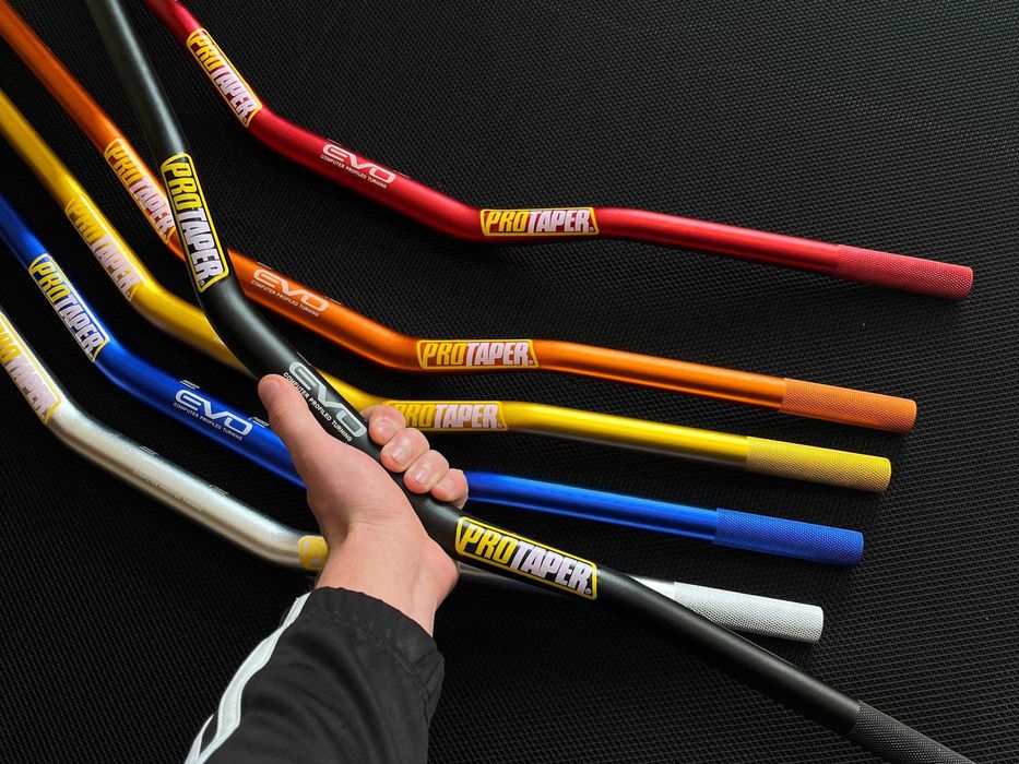 Руль на мотоцикл ProTaper 28-22мм. Мото руль алюминиевый Протапер 80см