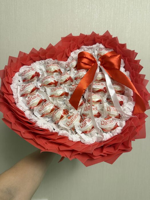 Букет з цукерок, рафаелло, подарунок