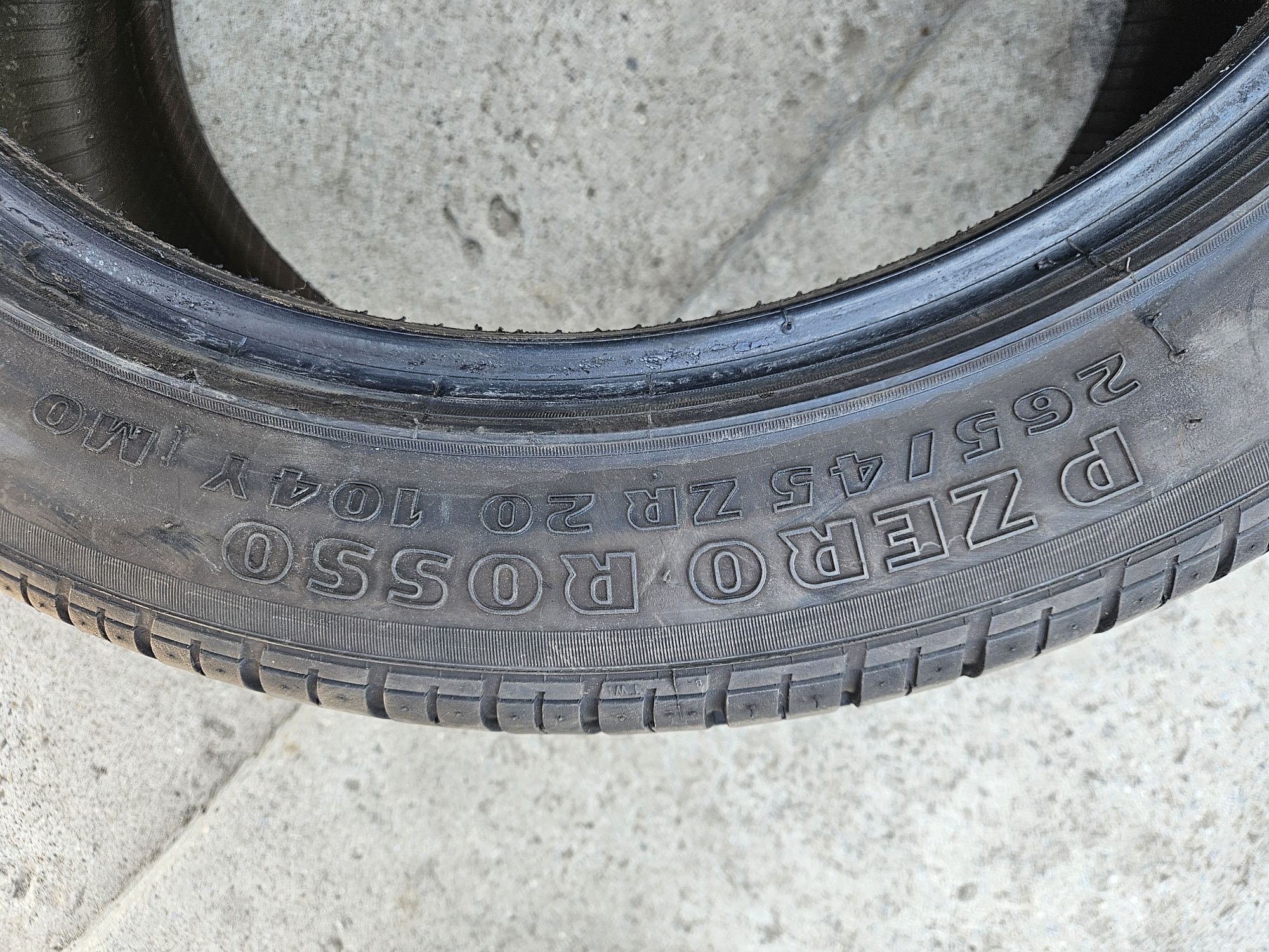 Шини,резина літня Pirelli 265/45 R20
Пара в ідеальному стані
2023р.