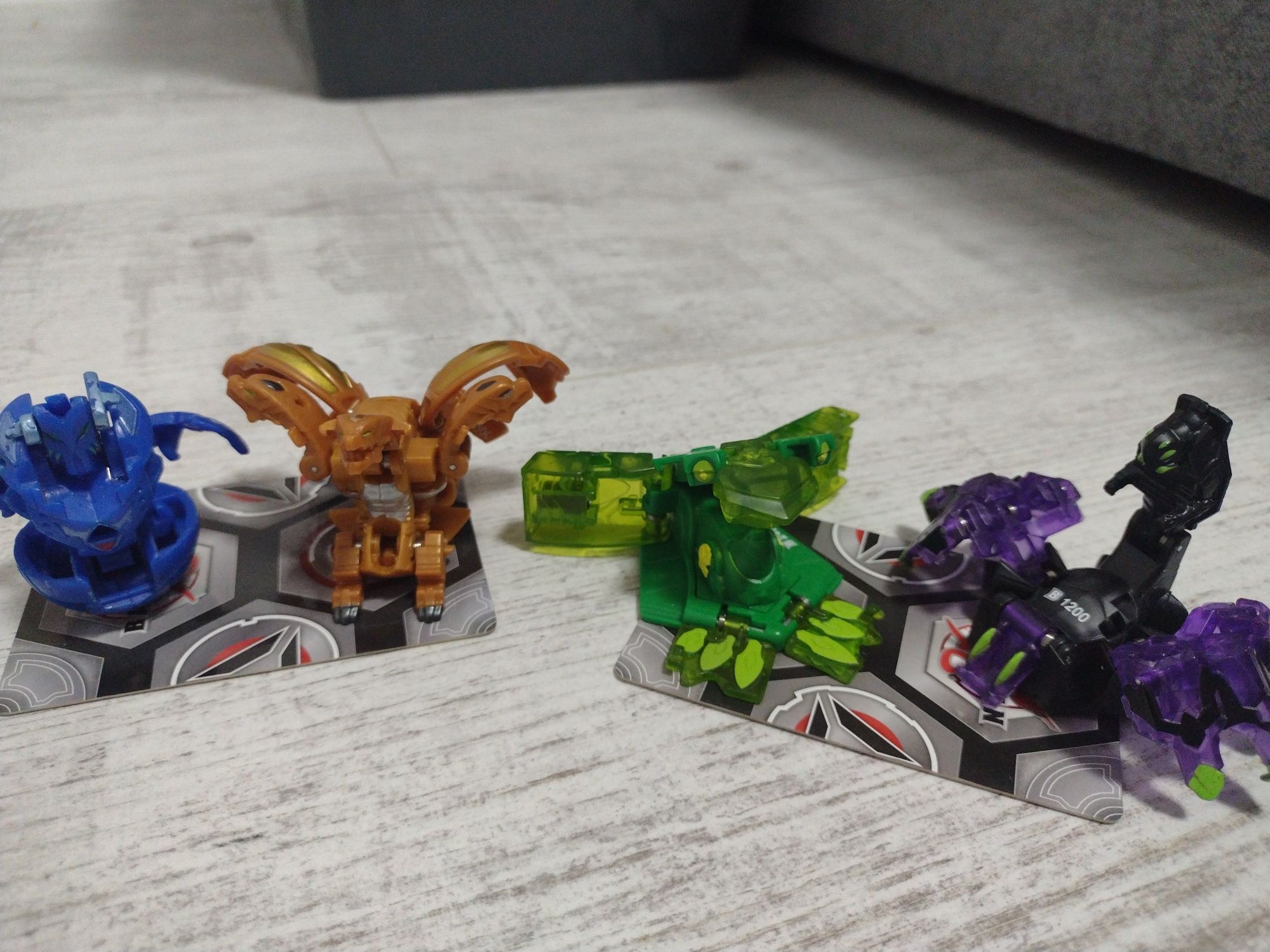 Bakugan karty i Kulki
