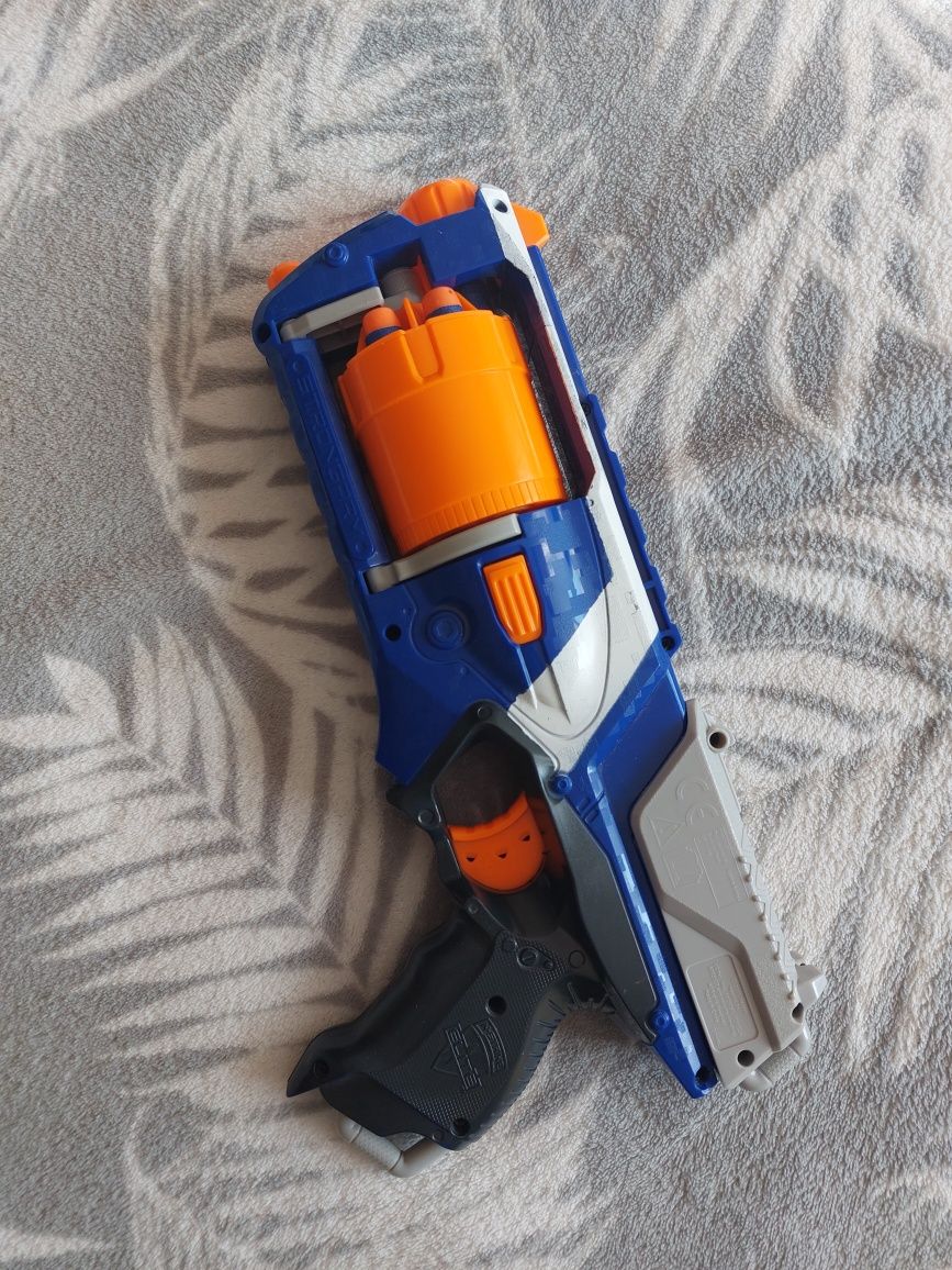 Nerf pistolet strongarm