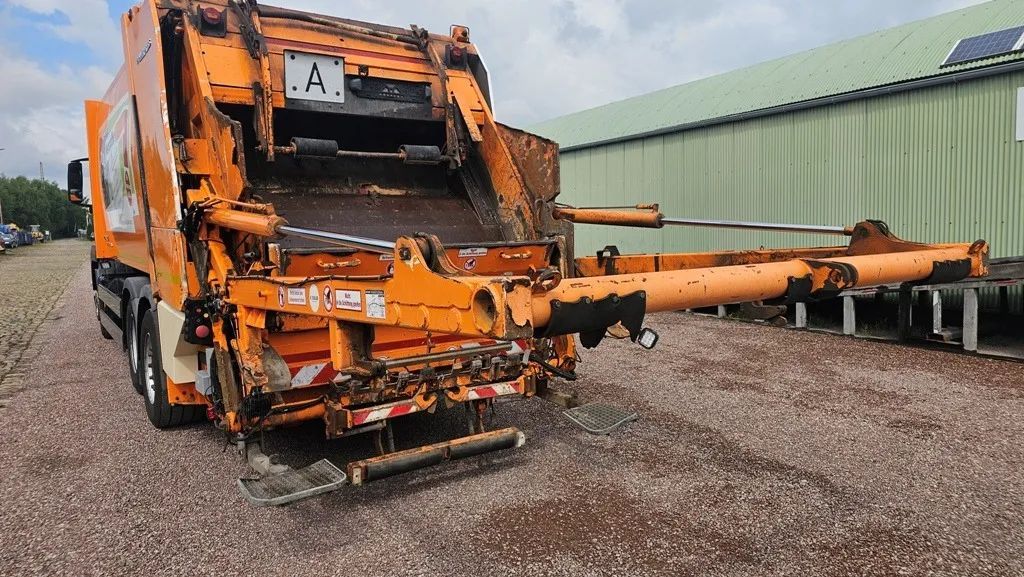 MAN TGS 26.320 EURO 6, FAUN 524 POWERPRESS II brama Kp 7 z DE  Śmieciarka używana do odbiorów odpadow przemysłowych, maly przebieg 26
