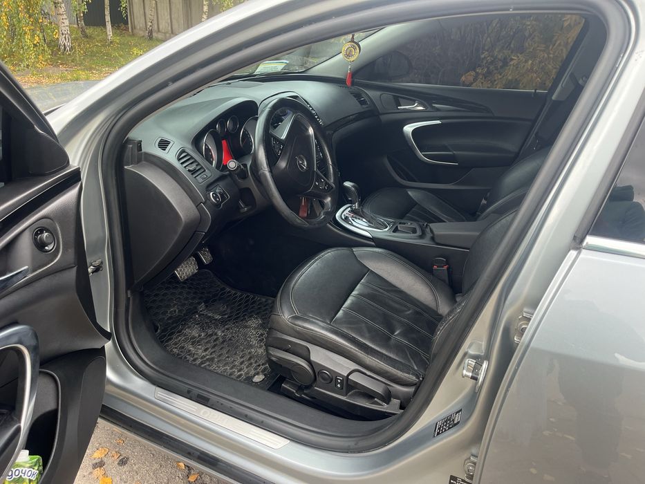 Продам Opel Insignia 2012рік.