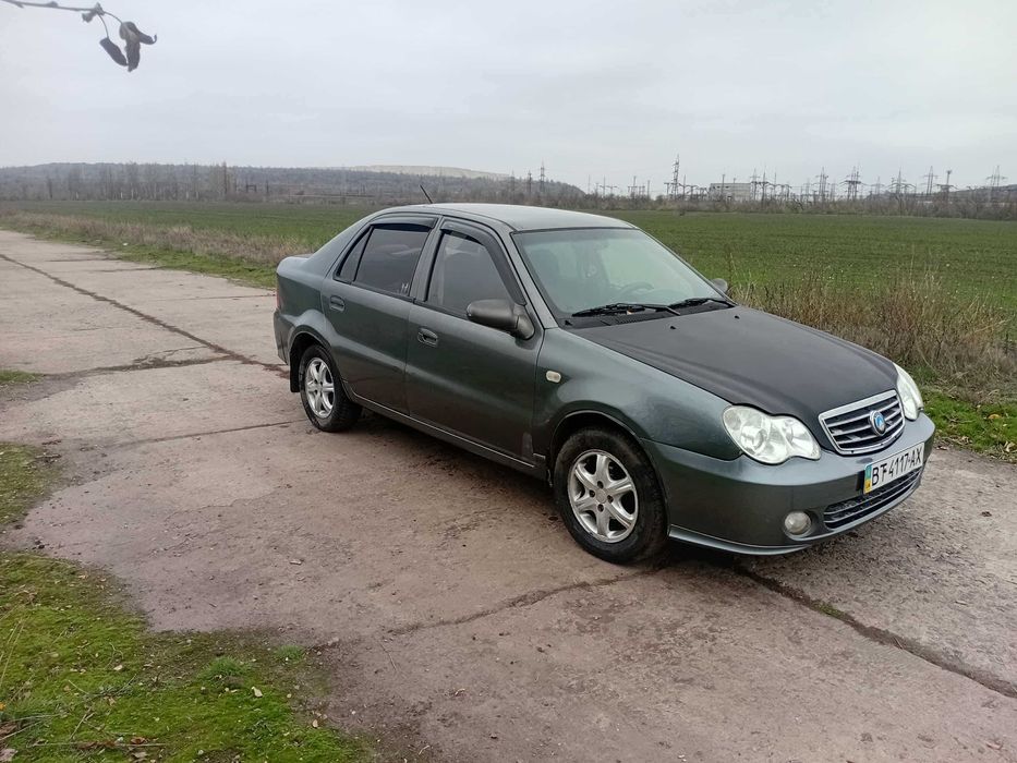 Джили СК-2 Газ-бензин  2012 года. В неплохом состоянии.