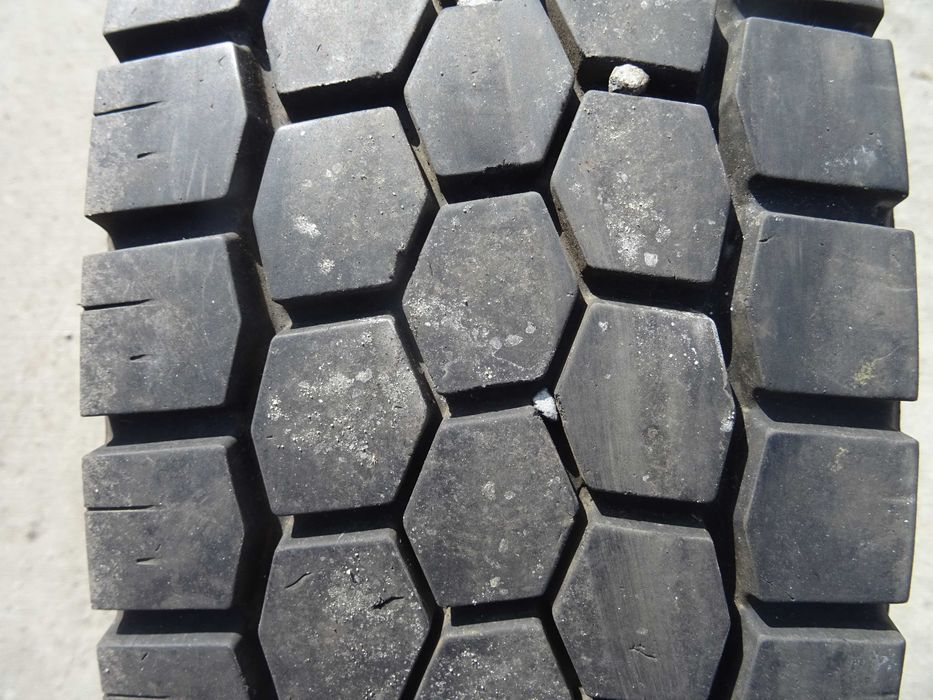opona 225/75R17.5 Firestone FD611 (500 netto)