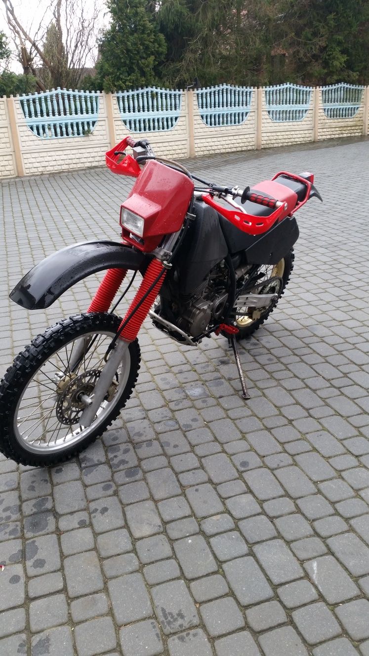 Suzuki DR350 cross