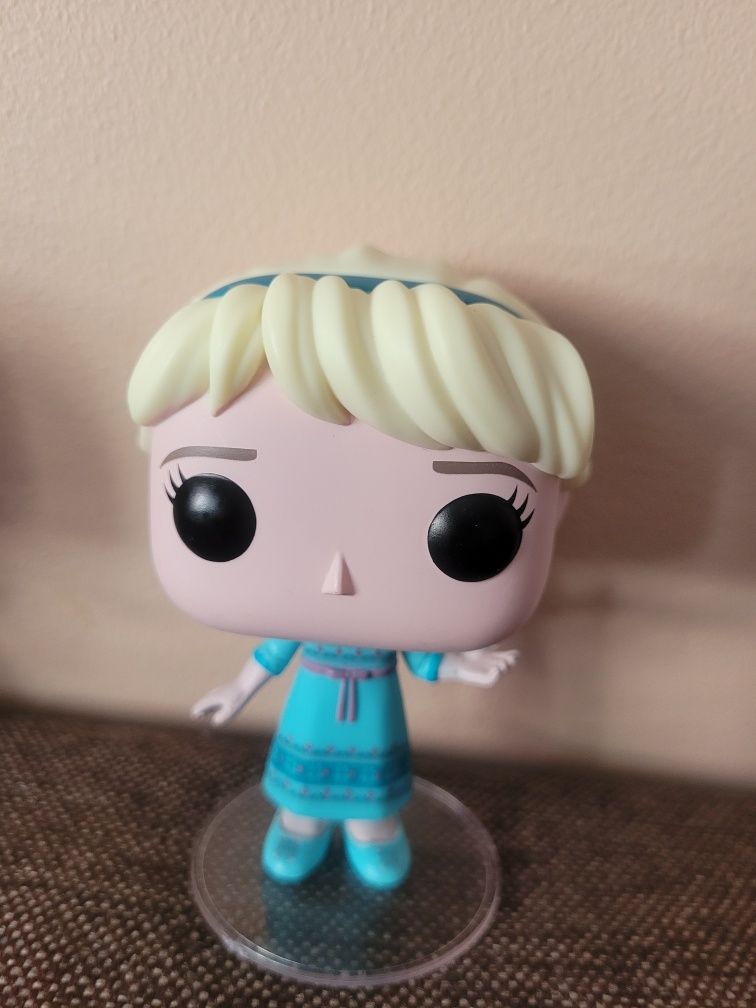 Funko POP Disney - Frozen 2 - figurki Elsa i Anna. Cena za całość.