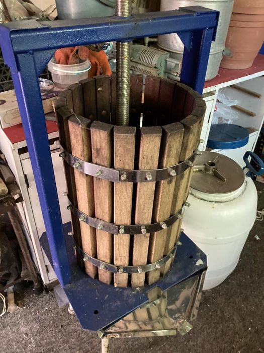 Продам прес для сока