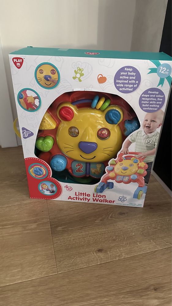 Chodzik pchacz Little Lion Play nowy jak Fisher Price