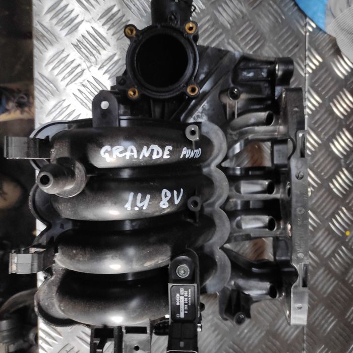 Kolektor Ssący Fiat Grande Punto 1,4 8 v 55,218,311