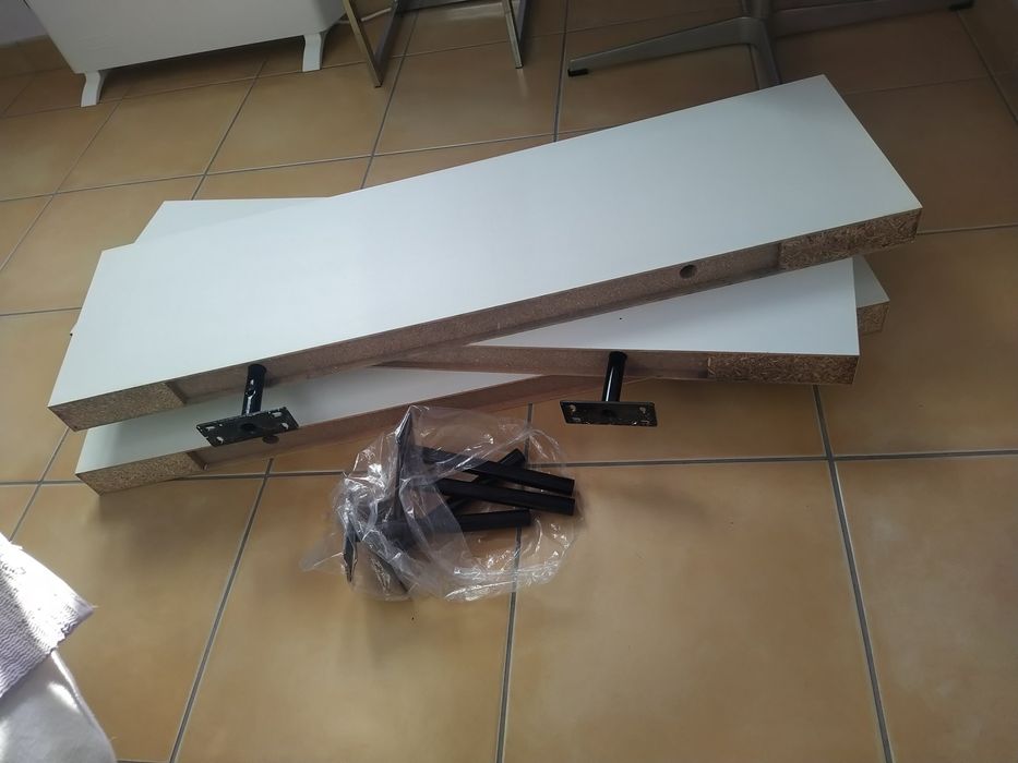 3 shelves 100cm X 28 cm