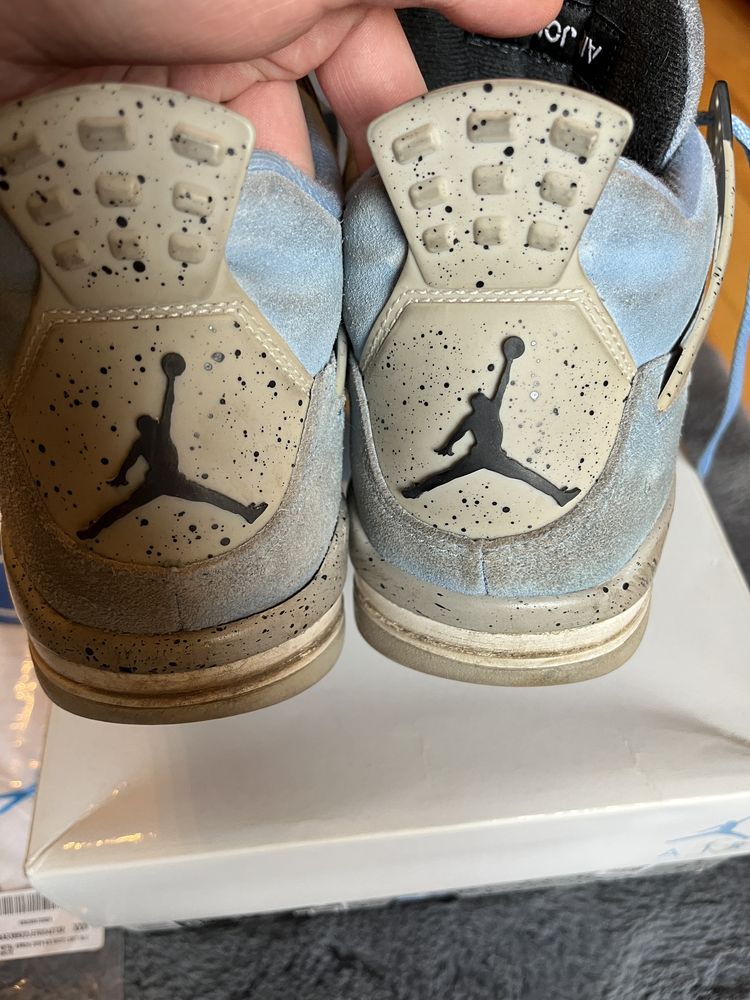 Jordan 4 UNC rozmiar 42