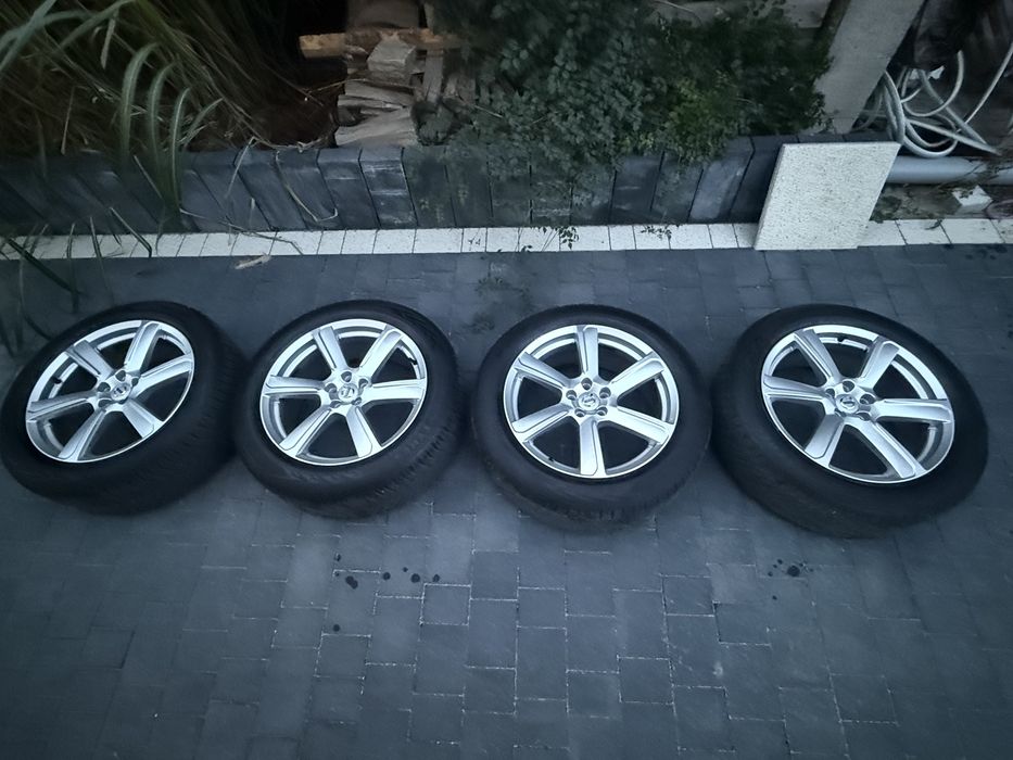 OPONY ZIMOWE !!! Volvo xc90 xc70 xc60 xc40 s60 v60 v90, 235 55 r19