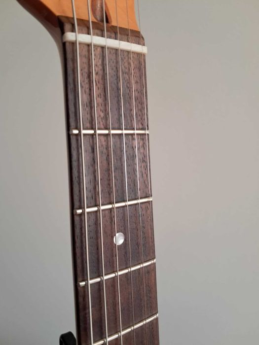 Gitara po szlifie progów! Fender FSR Squier Classic Vibe 60S CUS