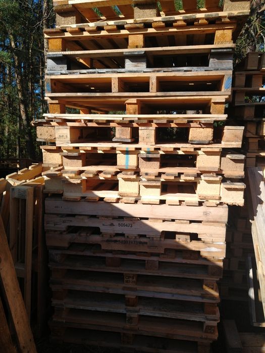 Sprzedam palety przemysłowe  114 x 114  pod bigbagi