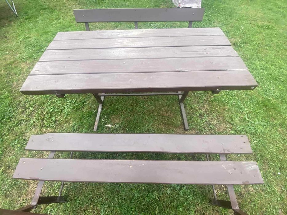 Meble ogrodowe w dobrym stanie