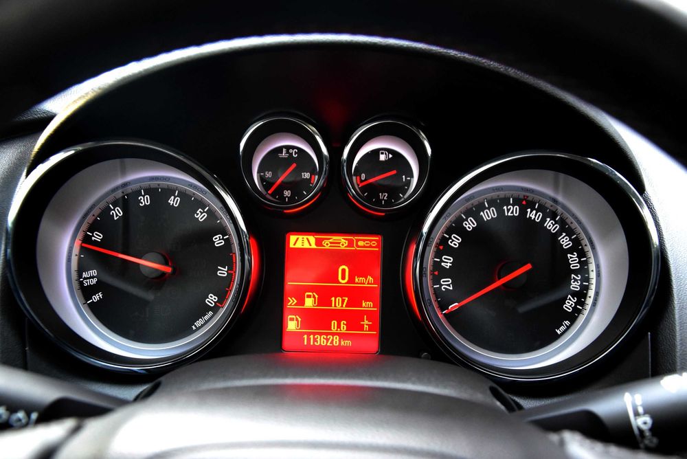 OPEL ASTRA COSMO XENON LED 1.4T 140KM 113tys.km. Gwarancja 1 rok