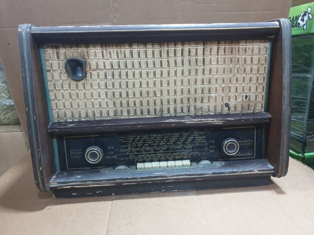 Radio bonito antigo