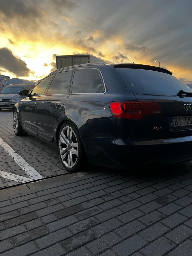 Audi S6 c6 5.2 v10