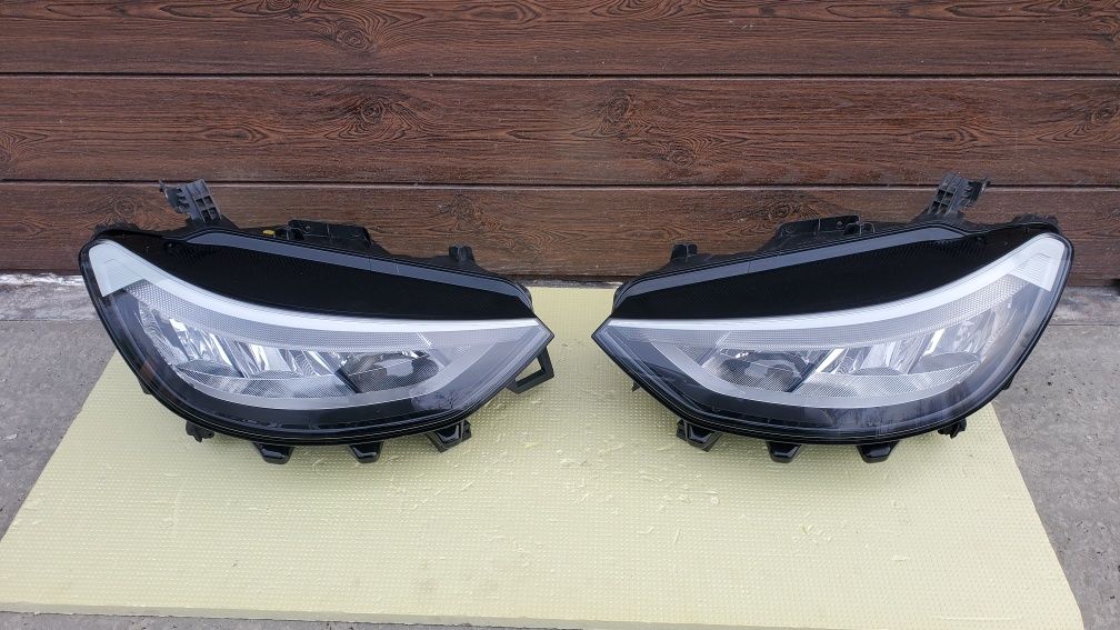 Фара права VW ID3, Volkswagen ID-3. Оригинал б.у.
