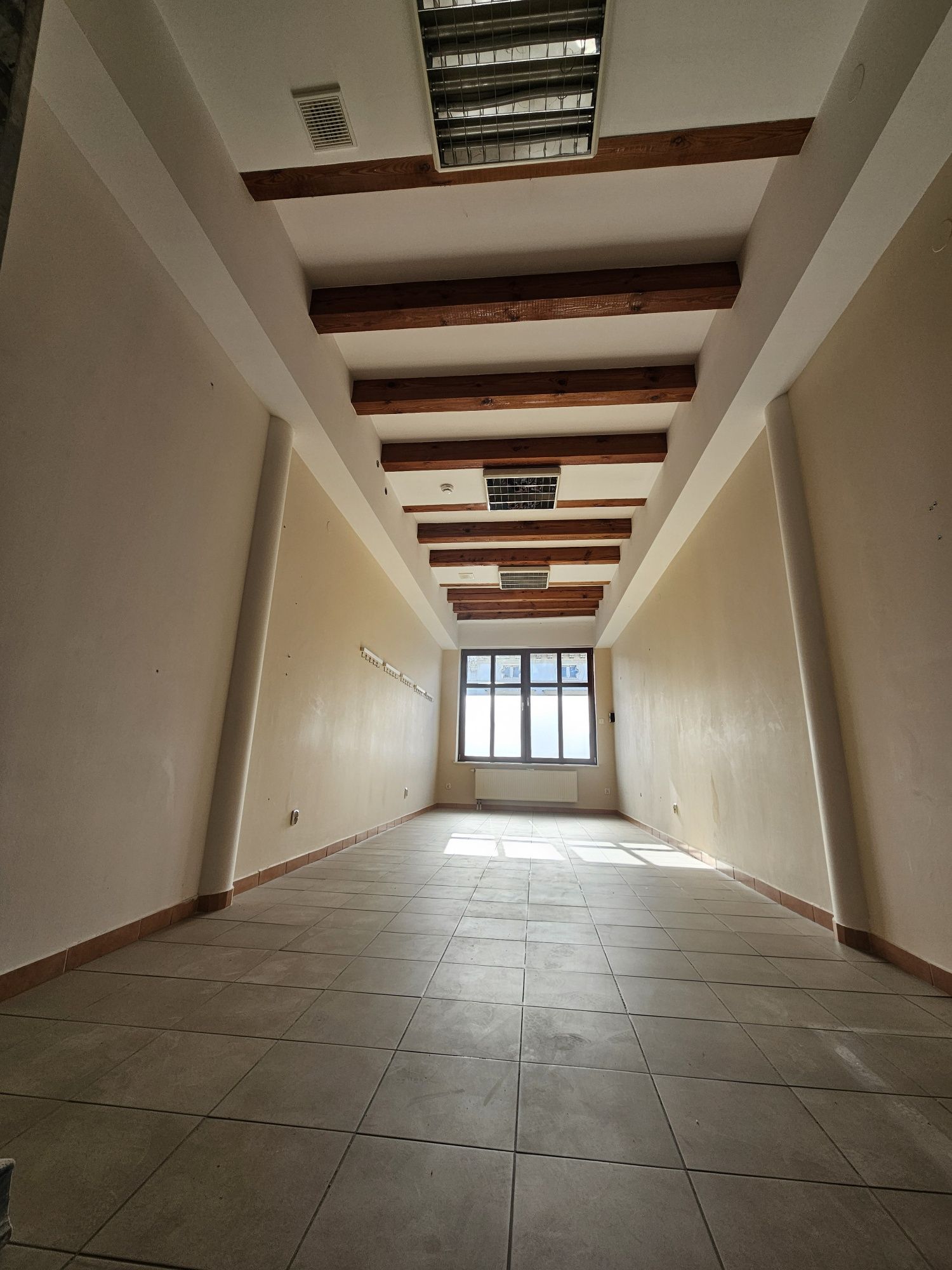 Wnajme 30m² biuro/gabinet/studio/...