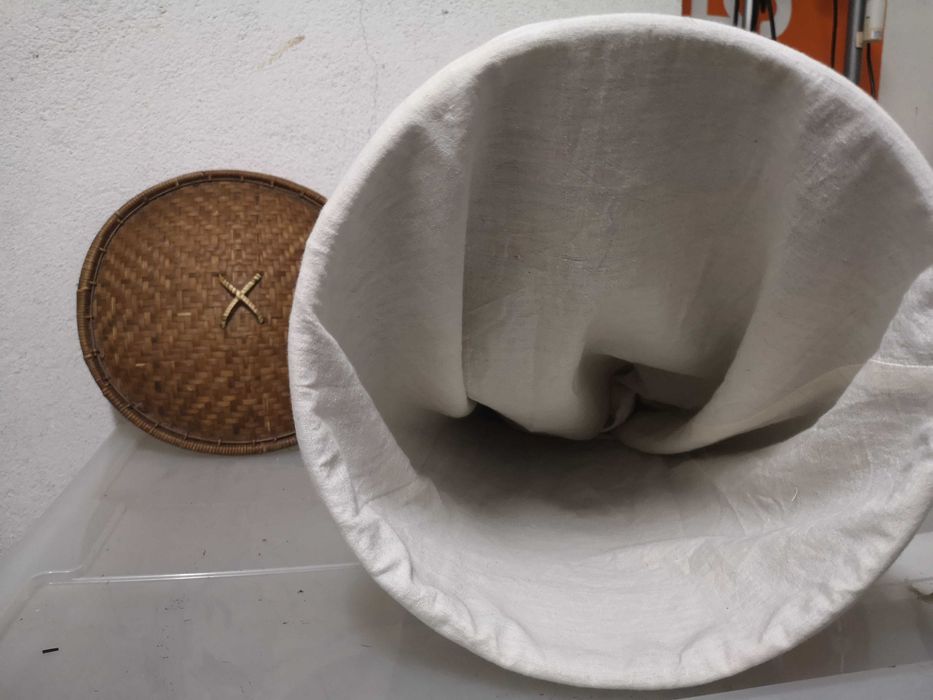 Cesto roupa em palhinha