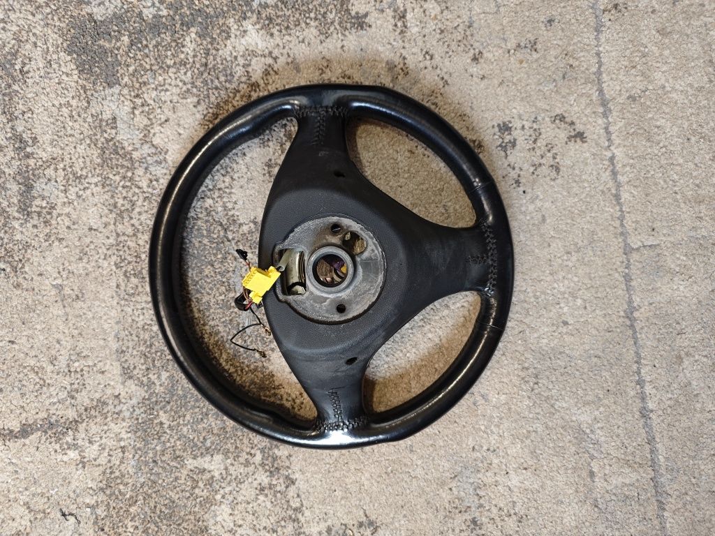 Kierownica z AIRBAG trójramienna Audi A3 8l 8p A4 b5 b6 A6 C5 C6 A7