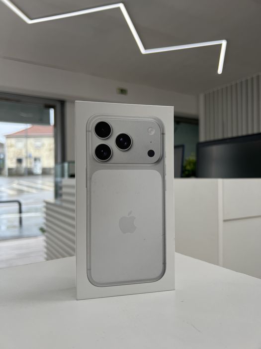 iPhone 17 Pro 256gb - Novo!