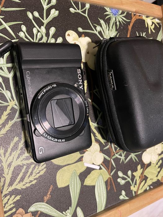 Vintage Aparat SONY cybershot DSC-HX9V